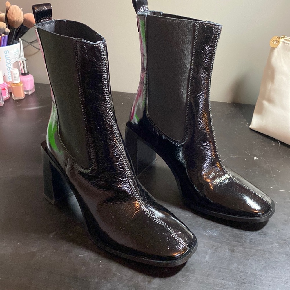 L’Intervalle Black Patent Midi Boots